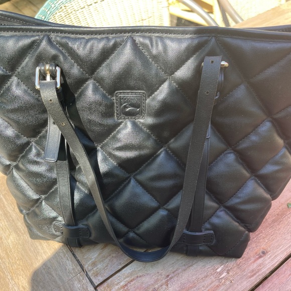 Dooney & Bourke quilted black tote - Picture 1 of 8